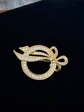 Vintage Nolan Miller Signed Rhinestone Bow Brooch Pin Glam Statement